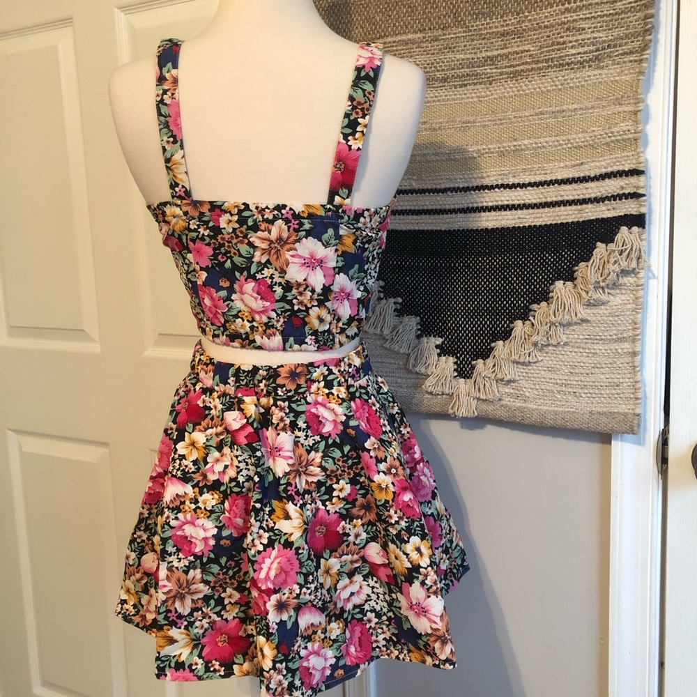 Floral Two Piece Set by Reverse - Size S - Picture 3 of 4